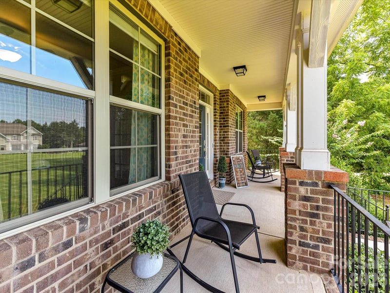 104 Sweet Grass Ln, Mooresville, NC 28115