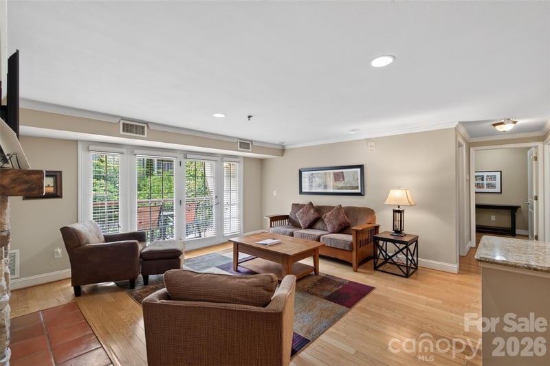 413 Bowling Park Rd, Asheville, NC 28803