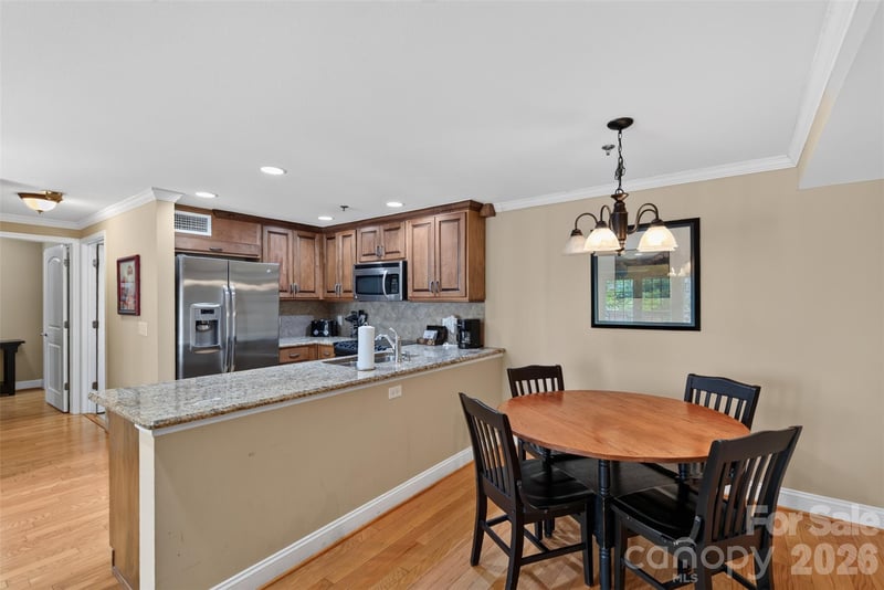 413 Bowling Park Rd, Asheville, NC 28803