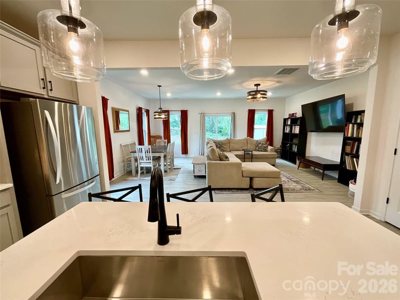 11009 Pagebrook Ln, Charlotte, NC 28214
