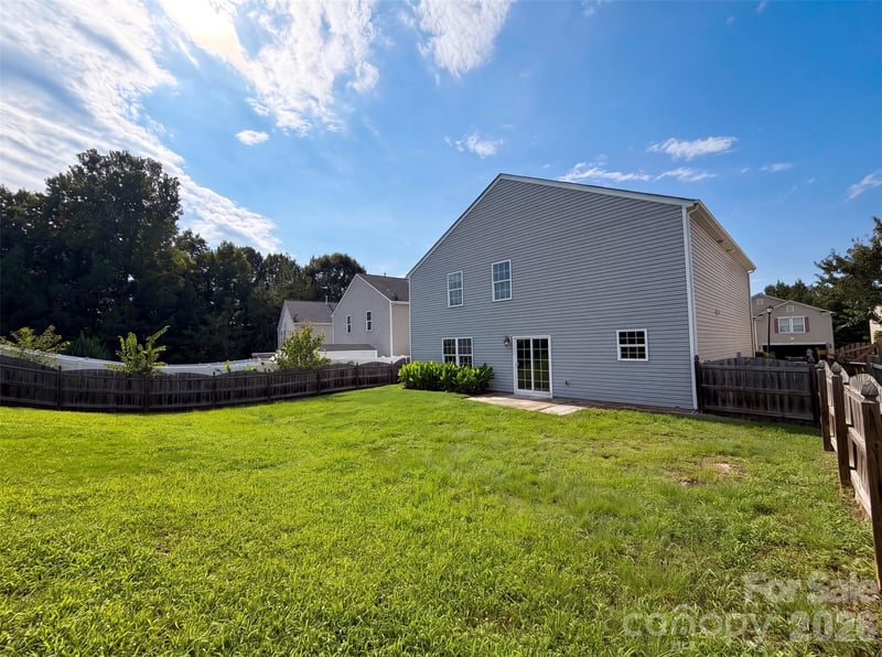 802 Bartram Ave, Concord, NC 28025