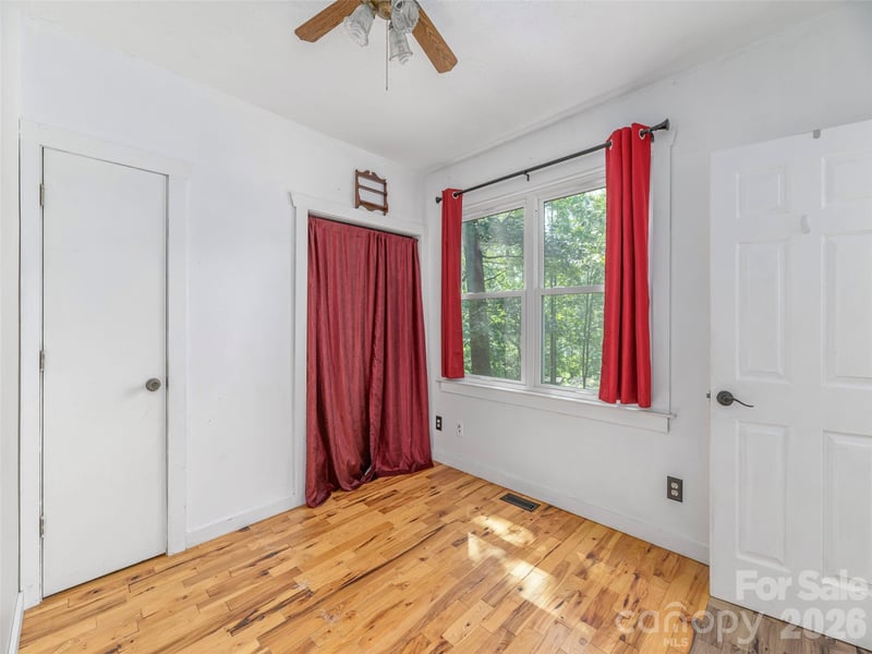 45 James Dr, Leicester, NC 28748