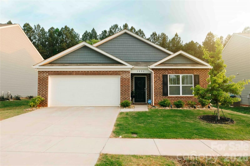 2880 Sherrills Stream Dr, Sherrills Ford, NC 28673