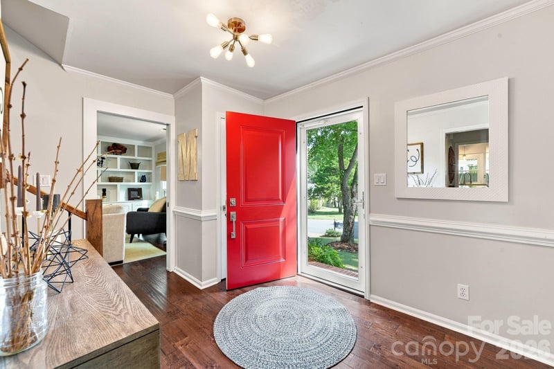 9209 Deer Spring Ln, Charlotte, NC 28210