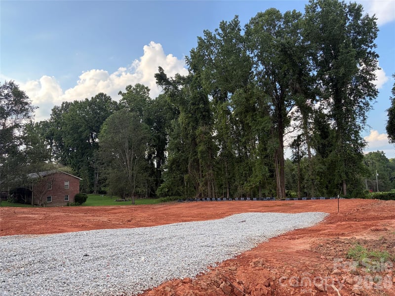 183 Bevis Ln, Statesville, NC 28677