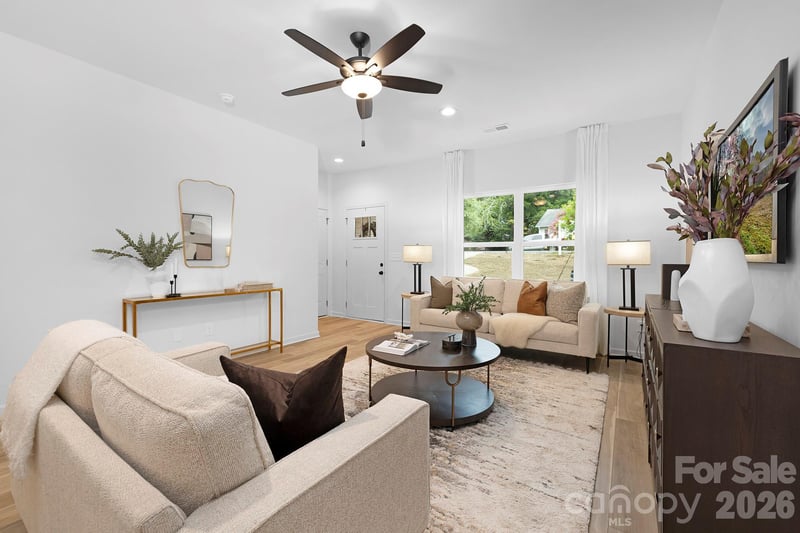 5041 San Francisco Cir, Charlotte, NC 28216