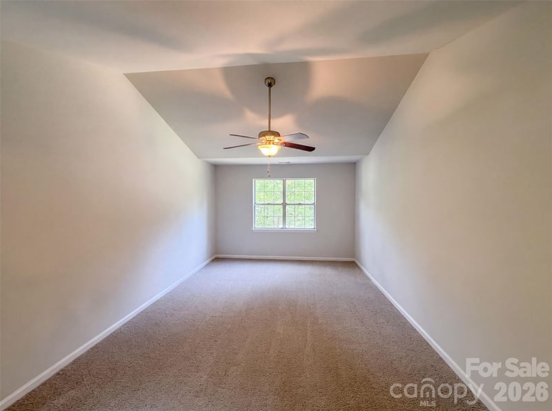 1604 Rocky Glen Ln, Charlotte, NC 28214