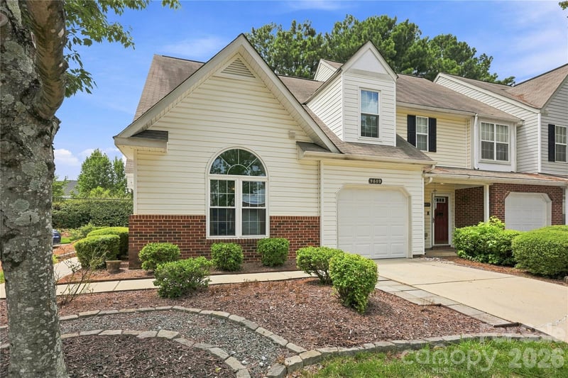 9609 Jack Russell Ct, Charlotte, NC 28269