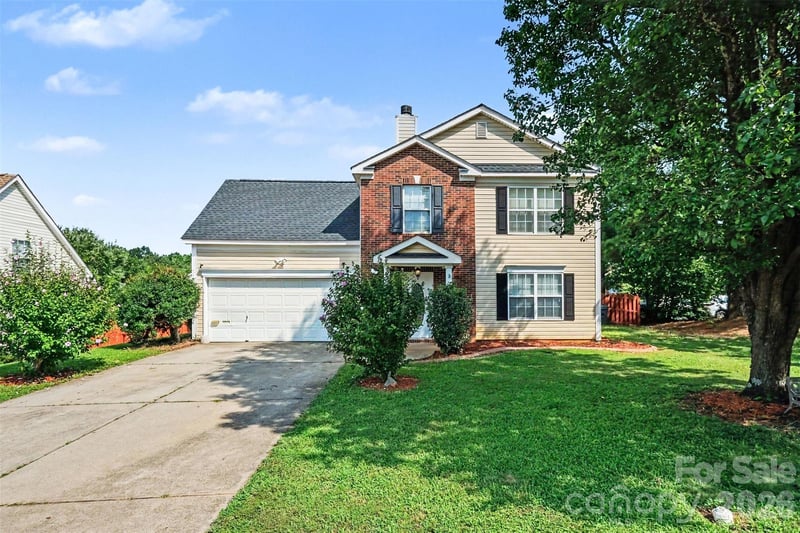 3236 Steve Chapman Dr, Charlotte, NC 28217