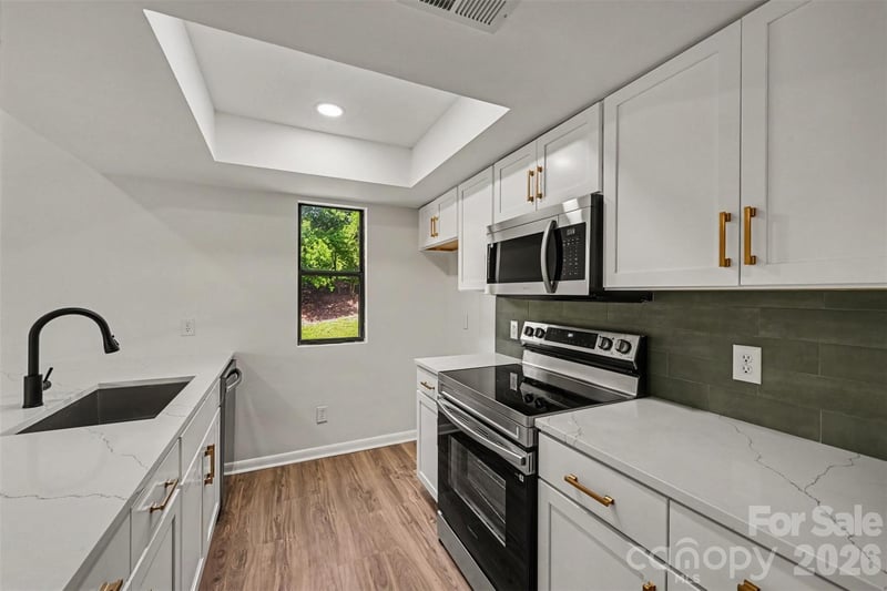8027 Cedar Glen Dr, Charlotte, NC 28212