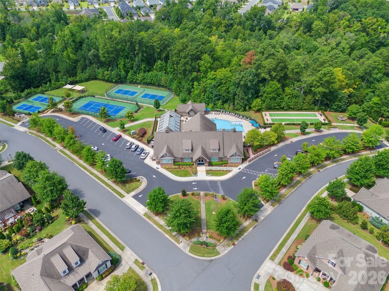 17232 Coves Edge Ln, Charlotte, NC 28278