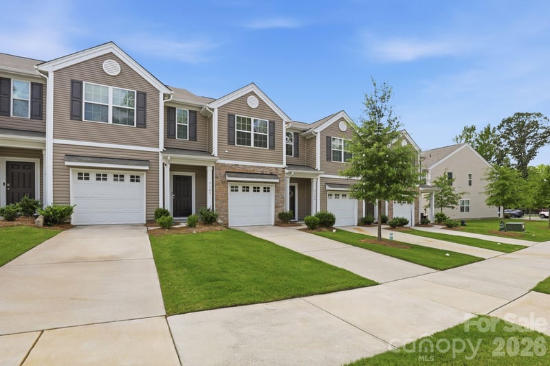7109 N Mills Rd, Charlotte, NC 28216