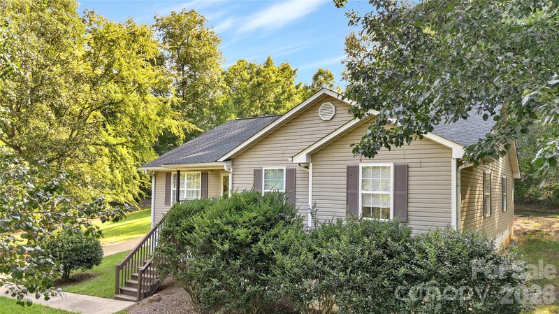 1636 Cedar Terrace Dr, Lancaster, SC 29720