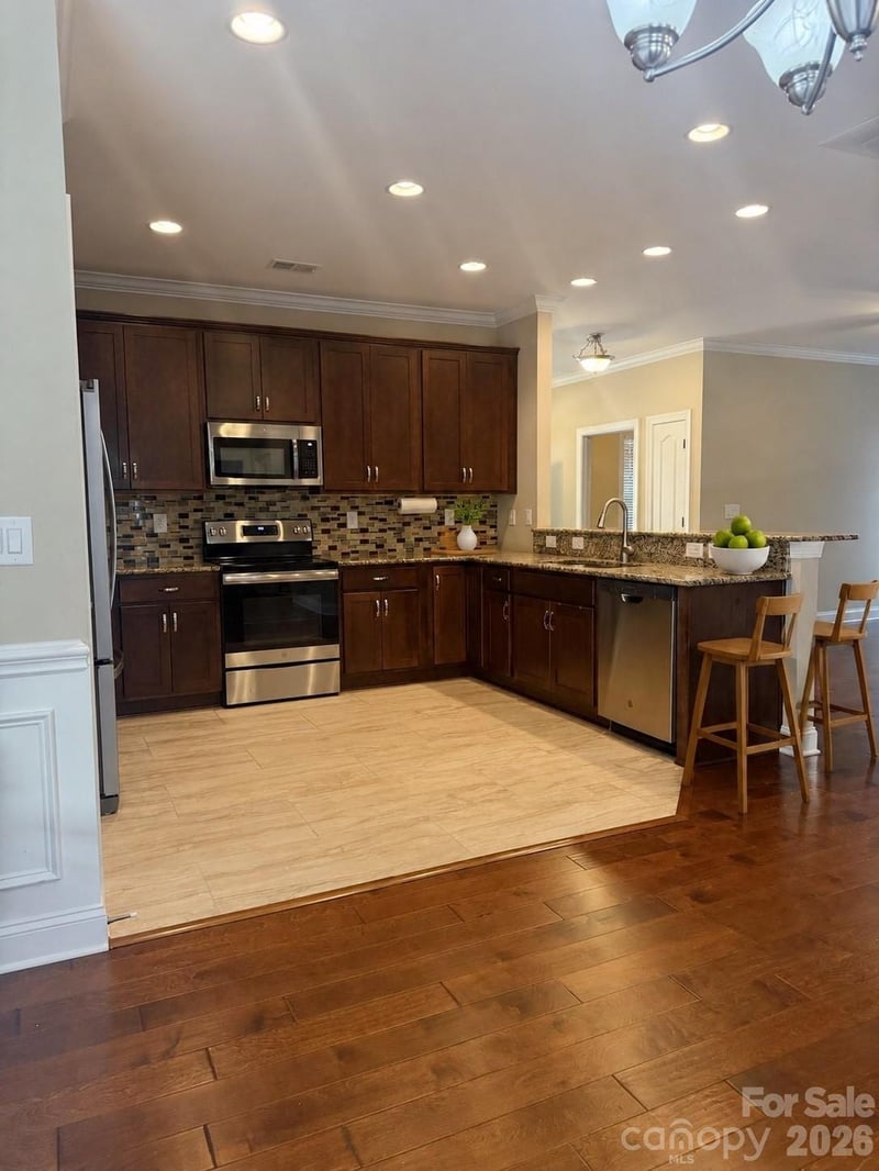 11607 Meetinghouse Dr, Cornelius, NC 28031