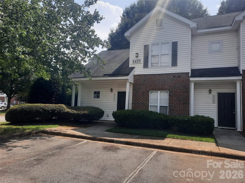 6431 Mallard View Ln, Charlotte, NC 28269