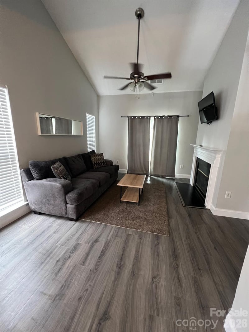 6431 Mallard View Ln, Charlotte, NC 28269