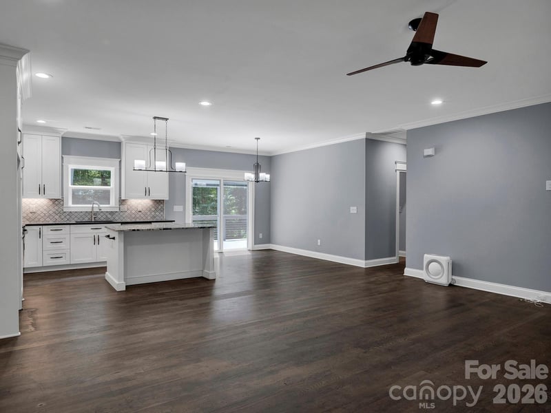 216 Paradise Dr, Belmont, NC 28012