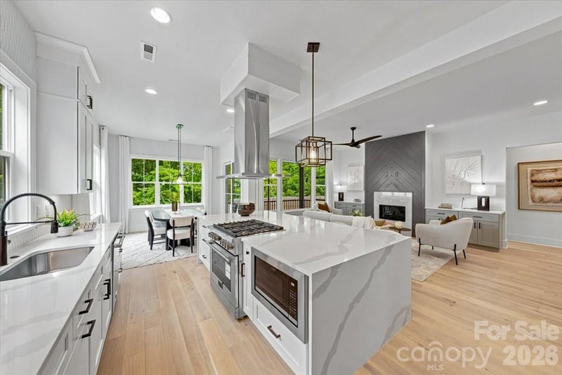 2025 South St, Charlotte, NC 28208