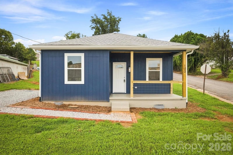 100 Gardner St, Hickory, NC 28601