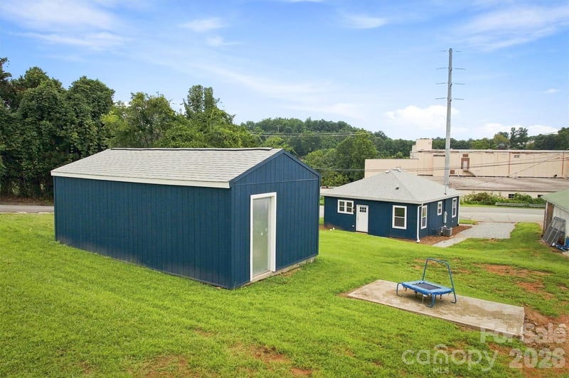 100 Gardner St, Hickory, NC 28601