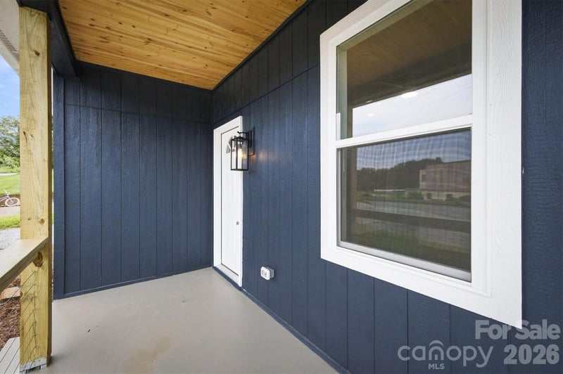 100 Gardner St, Hickory, NC 28601