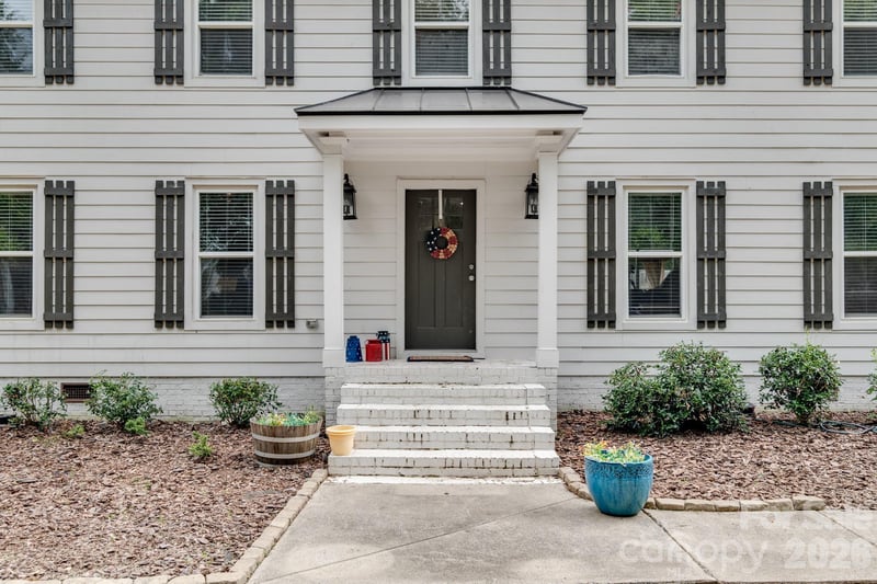 7808 Biddstone Ct, Charlotte, NC 28226