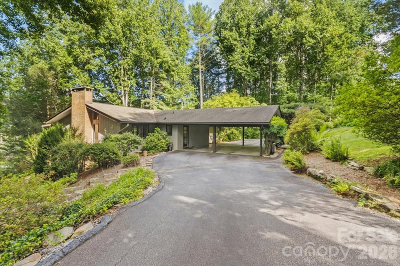 651 Glen Cannon Dr, Pisgah Forest, NC 28768
