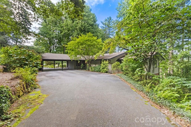 651 Glen Cannon Dr, Pisgah Forest, NC 28768