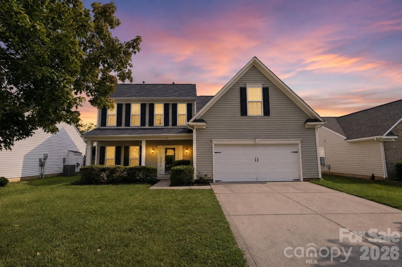 141 Crestwood Dr, Mount Holly, NC 28120