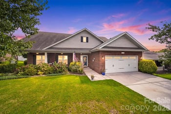 7244 Kenyon Dr, Denver, NC 28037