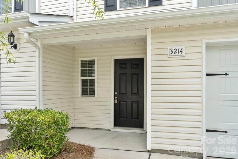 3214 Ellingford Rd, Charlotte, NC 28214