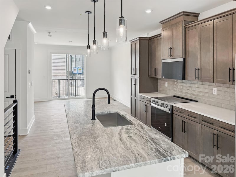 3716 S Tryon St, Charlotte, NC 28217
