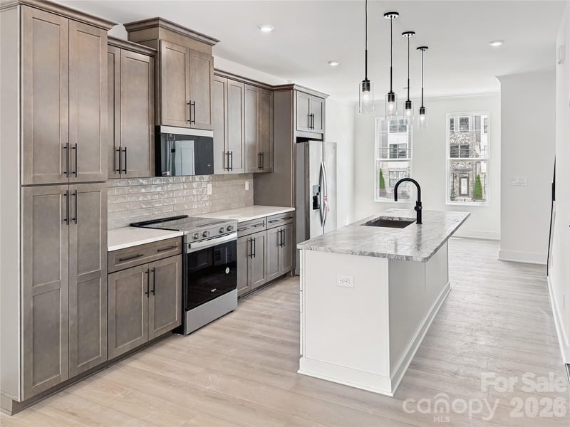 3716 S Tryon St, Charlotte, NC 28217