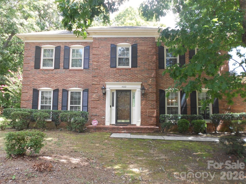4002 Trehurst Ct, Charlotte, NC 28269
