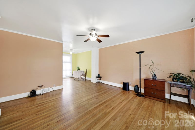 4511 Woodlark Ln, Charlotte, NC 28211