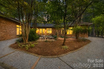 316 Riverwood Rd, Mooresville, NC 28117