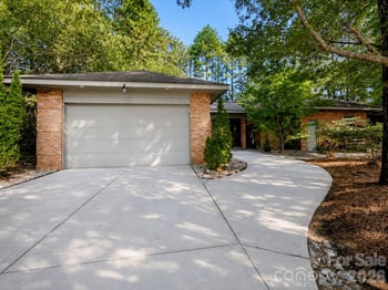 316 Riverwood Rd, Mooresville, NC 28117
