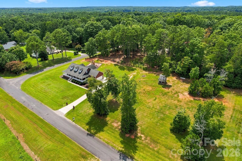 1134 Oakwood Dr, Chester, SC 29706
