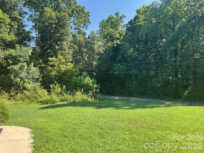 135 Blossom Hill Rd, Lincolnton, NC 28092