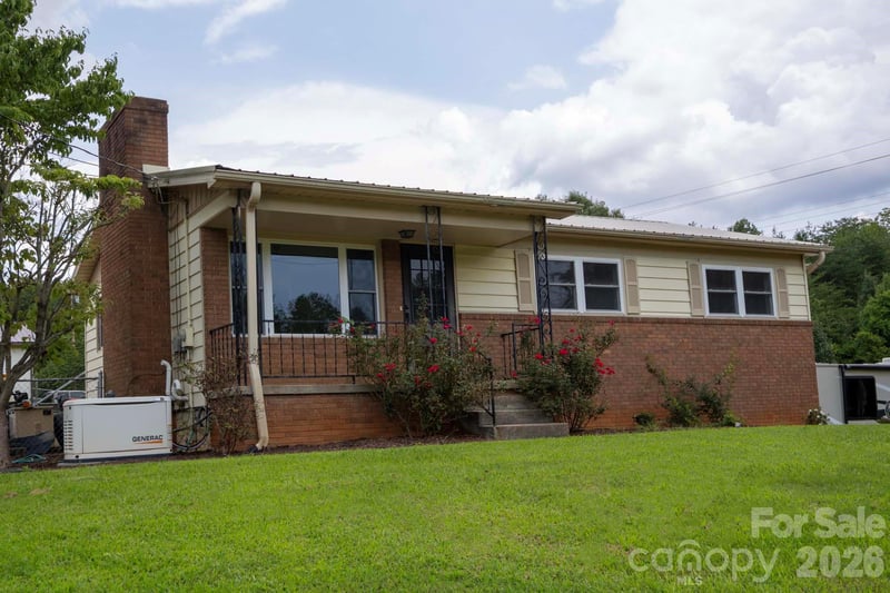 317 Brickyard Rd, Asheville, NC 28806