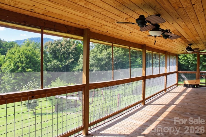 24 Karis Ln, Clyde, NC 28721
