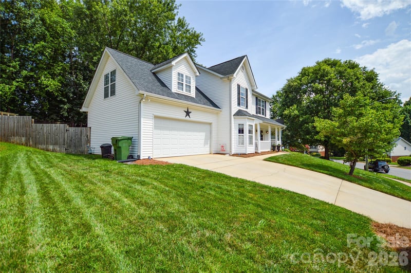 120 Arbor Ridge Rd, Mount Holly, NC 28120