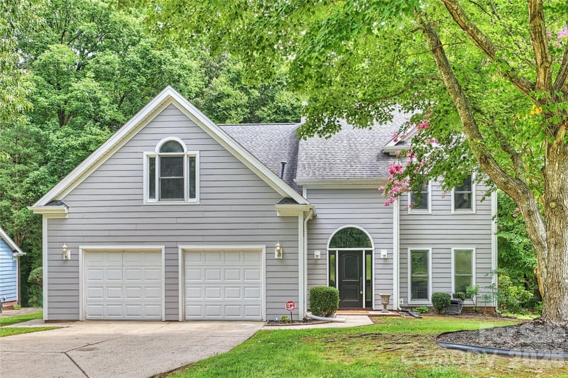 7224 Canyon Dr, Charlotte, NC 28262
