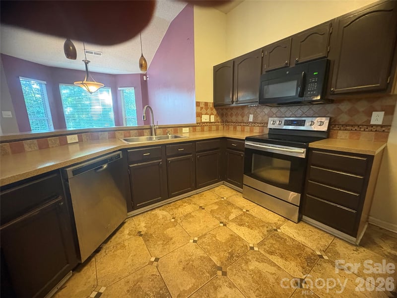 3520 Cliffvale Ct, Charlotte, NC 28269