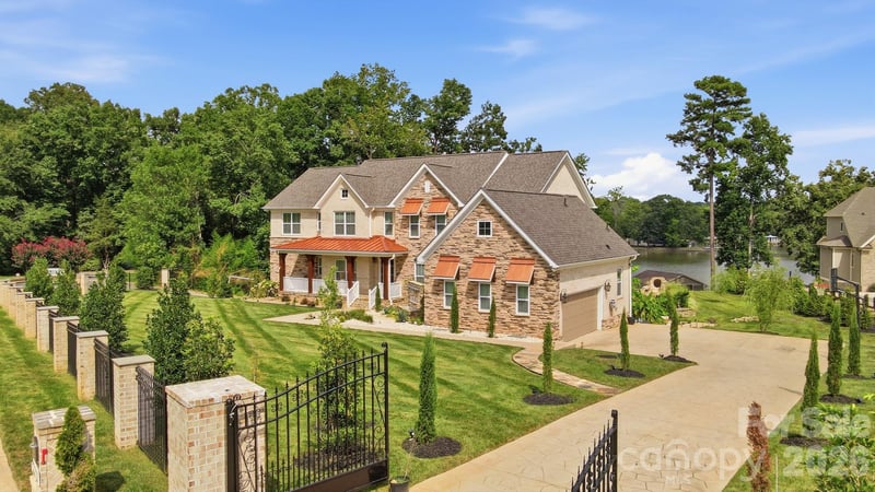 1920 Marlin Dr, Lake Wylie, SC 29710