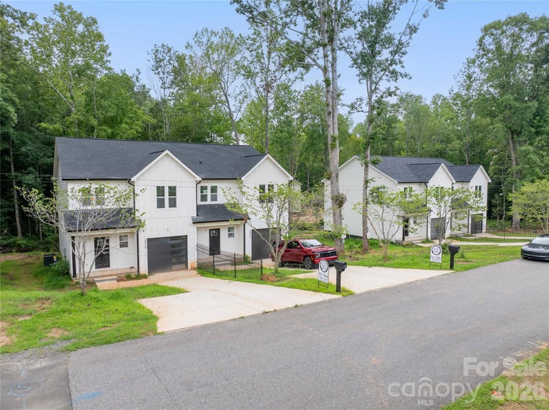 2973 Hughey Dr, Newton, NC 28658