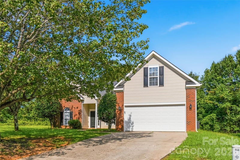 9611 Worley Dr, Charlotte, NC 28215