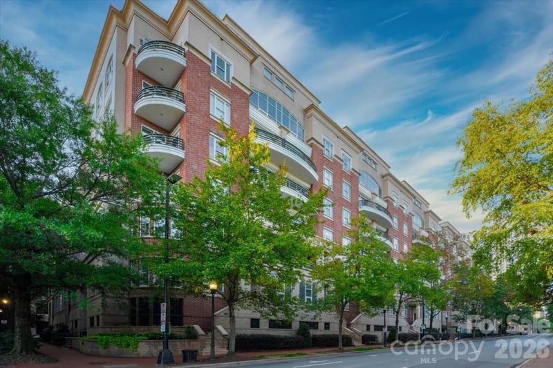 400 N Church St #215, Charlotte, NC 28202