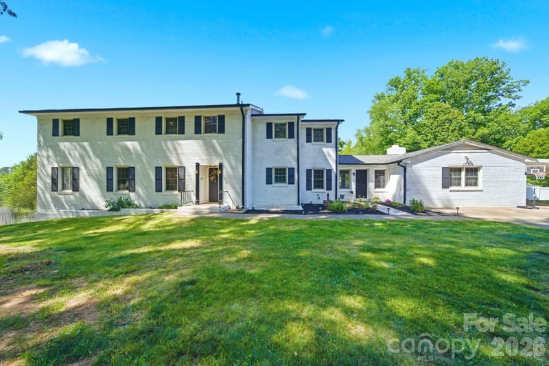 701 E Iowa Ave, Bessemer City, NC 28016