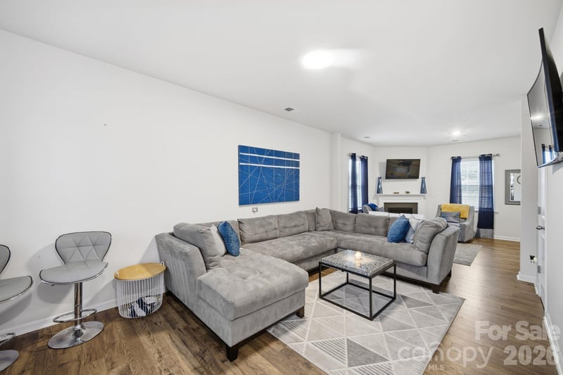 125 Gray Willow St, Mooresville, NC 28117